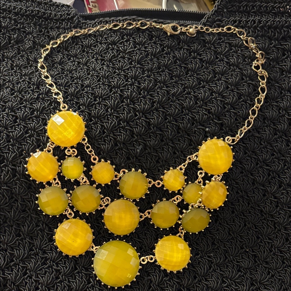 Elegant Statement Necklace
